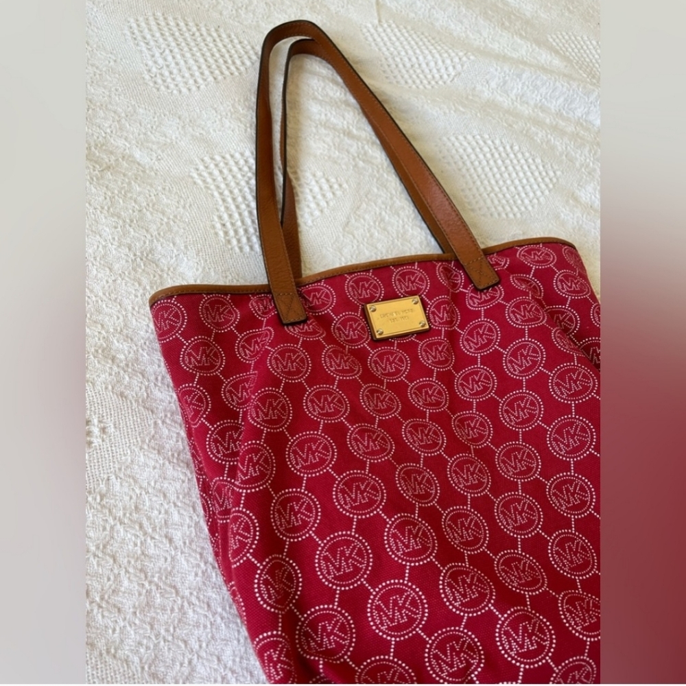 MICHAEL KORS Red Signature Logo Bag - Picture 2 of 8